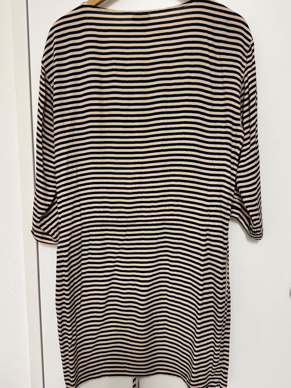 Armani Kleider: Robe Armani Jeans t M/L – Gebraucht aus Muhen von Cottoneyes 2