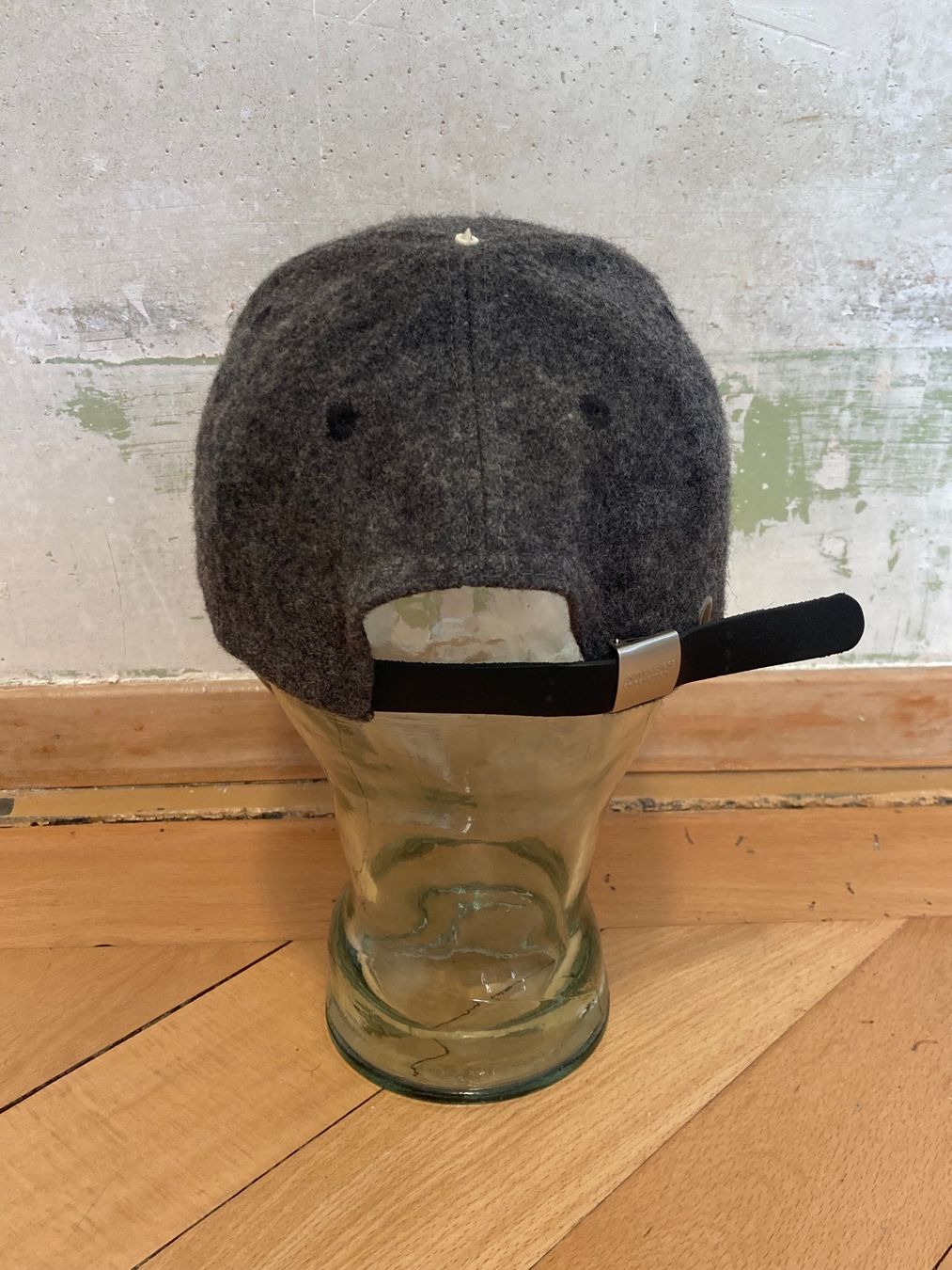 Benetton Hüte, Mützen & Caps: Vintage 90s Cap Benetton Wool leather strap – Gebraucht aus Zürich von le_souk 2