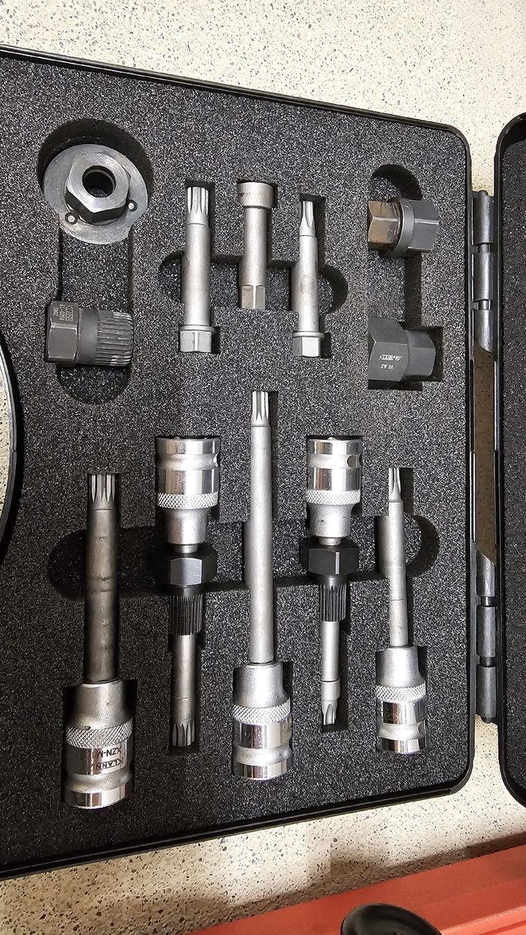 Tous les outils: Alternator-Set – D'occasion à Obergösgen par r_maurer