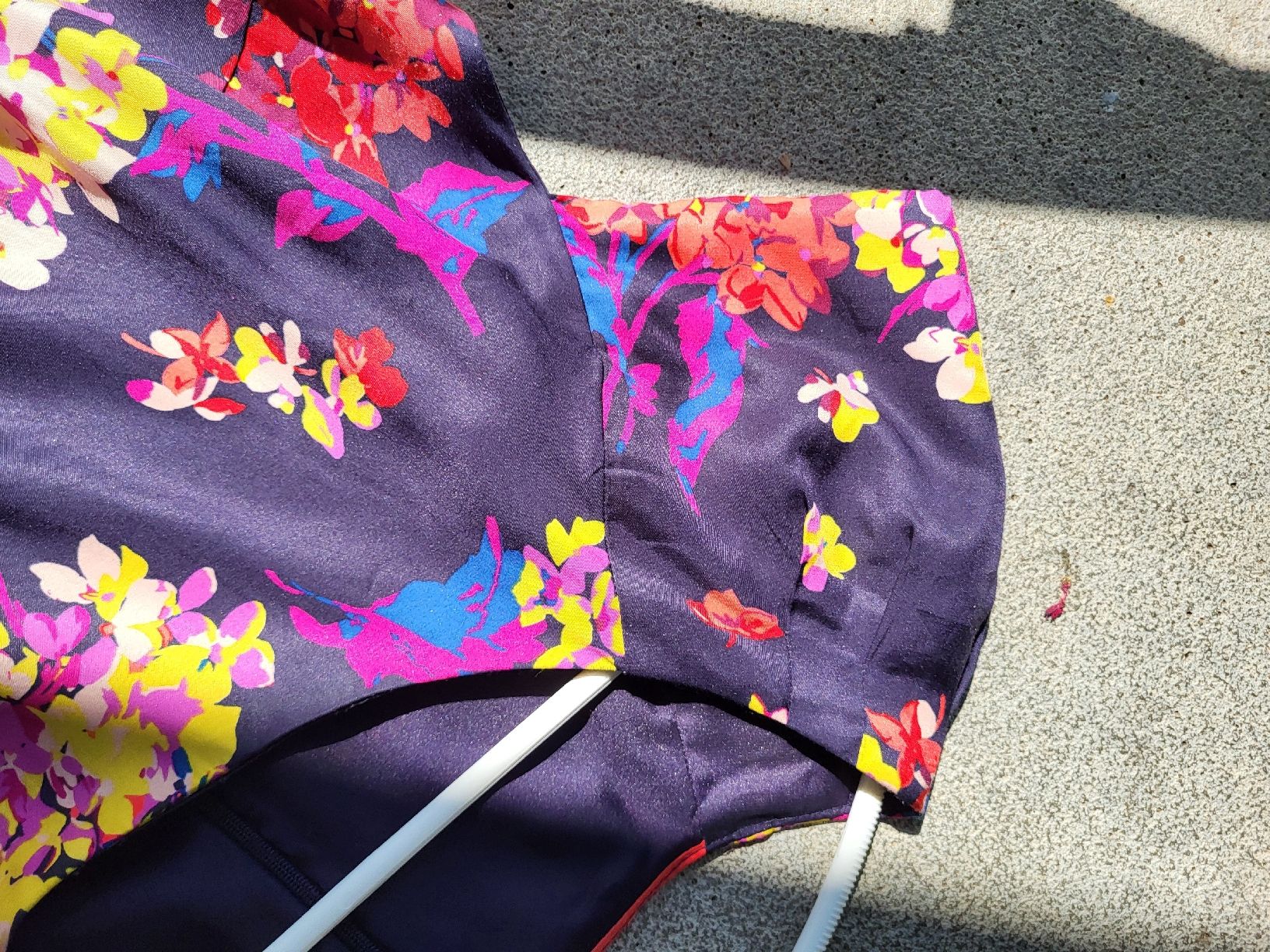 Kleider: Blumenkleid Gr. 44 - Sommerlich & Elegant – Gebraucht aus Zürich von Lizi7 5