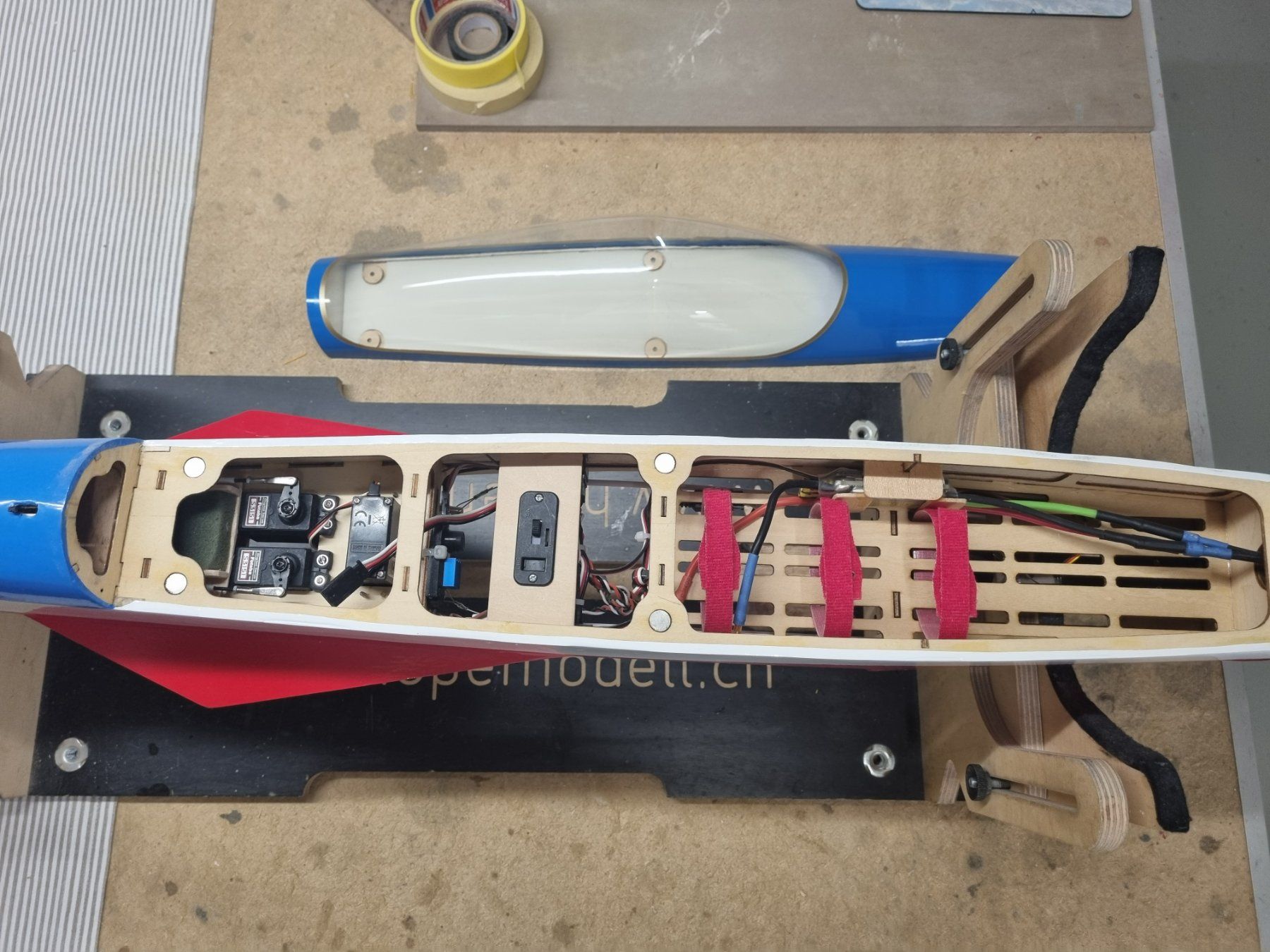 RC Modellbau: F3A- Modell "Comet" – Gebraucht aus Gross von Lunak 4
