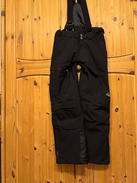 Pantaloni: Schwarze Kinderskihose – Usato da Lütisburg venduto da Tweety77