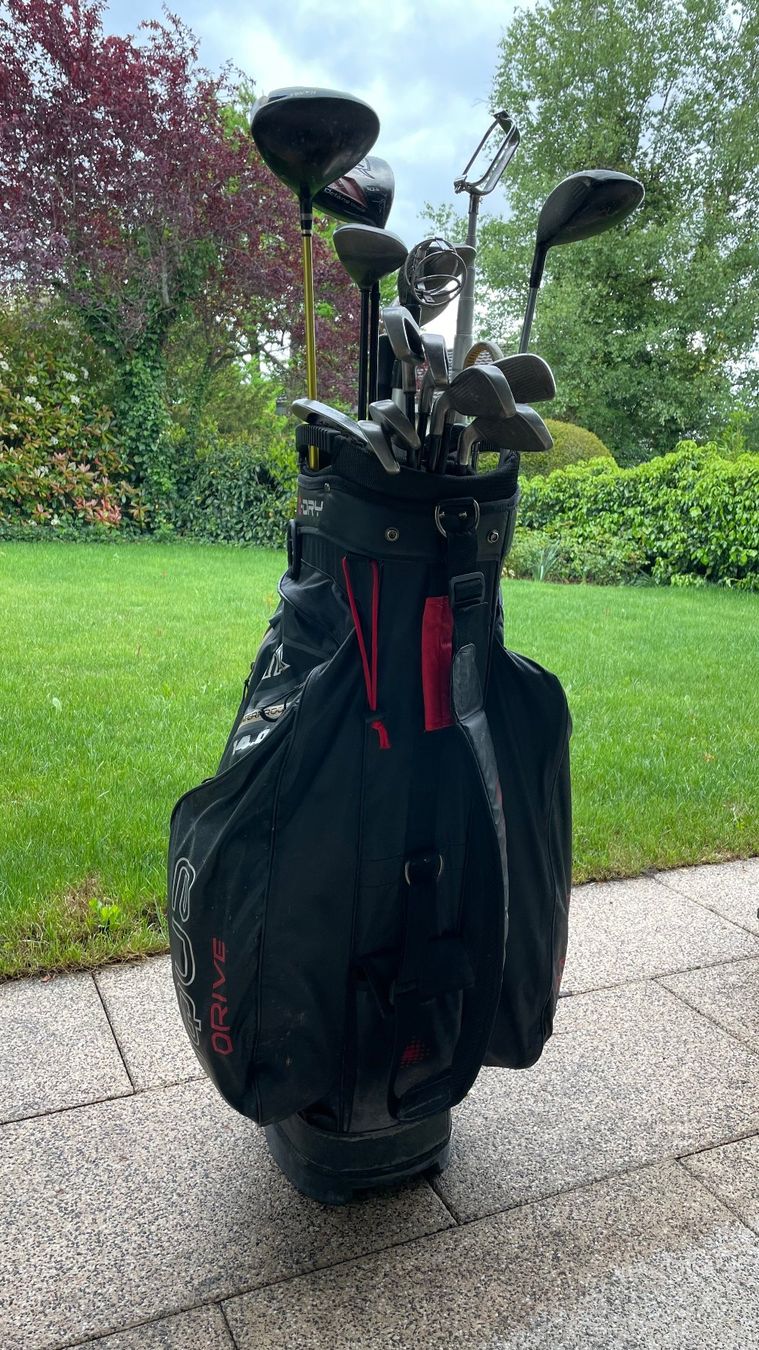 Mazze & Set: Golfsack mit Schlägerset – Usato da Zürich venduto da 4claudi 1