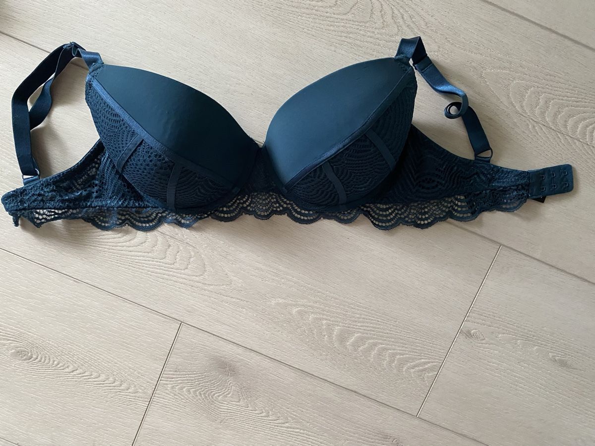 Sonstige Unterwäsche: 2er Set BHs Gr 75E mit Spitze – Neu (gemäss Beschreibung) aus Strengelbach von Bycy 6