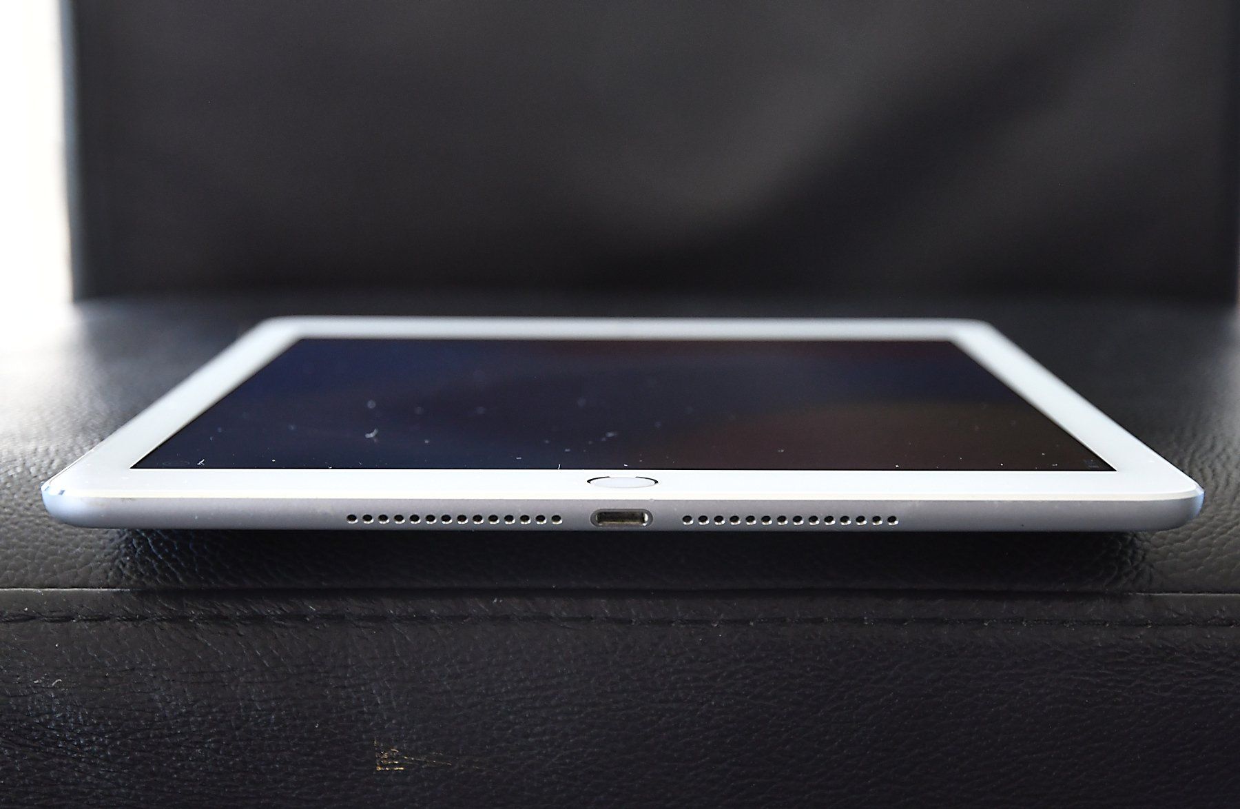 Apple Tablet PC: iPad Air 2 (16GB) – Usato da Rothrist venduto da Celebrate 2