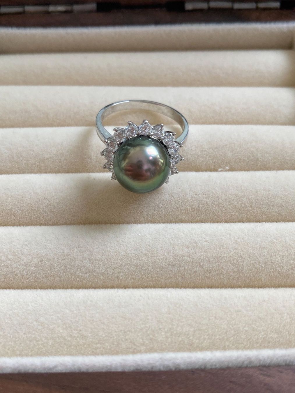 Anelli: 11.2 mm Tahiti Perlen Ring /echte Perle – Nuovo e nell'imballaggio originale da Sarnen venduto da Yingsperlen1