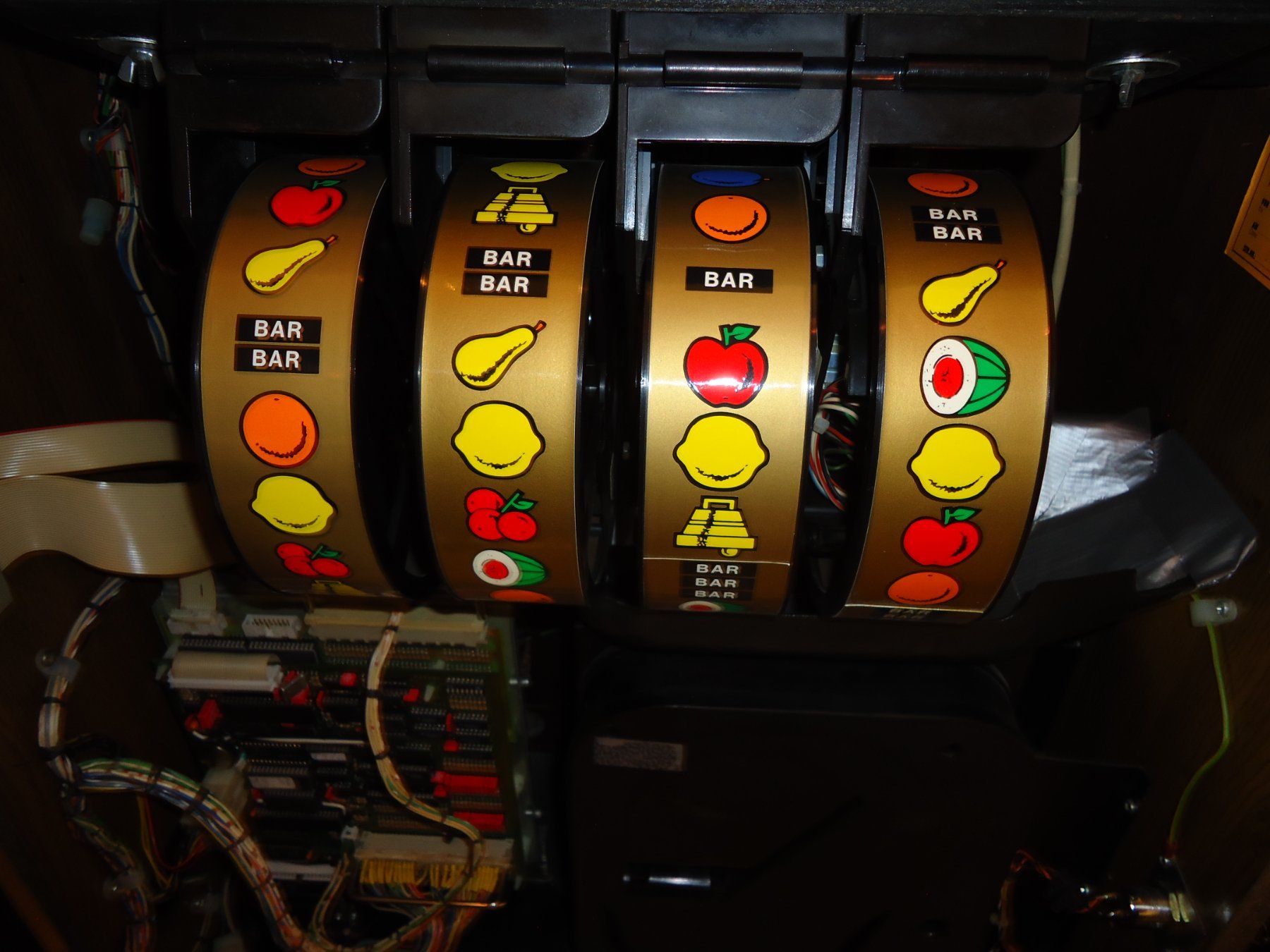 Slot Machine: Admiral Quattro 20 – Usato da Stettlen venduto da wrann 4