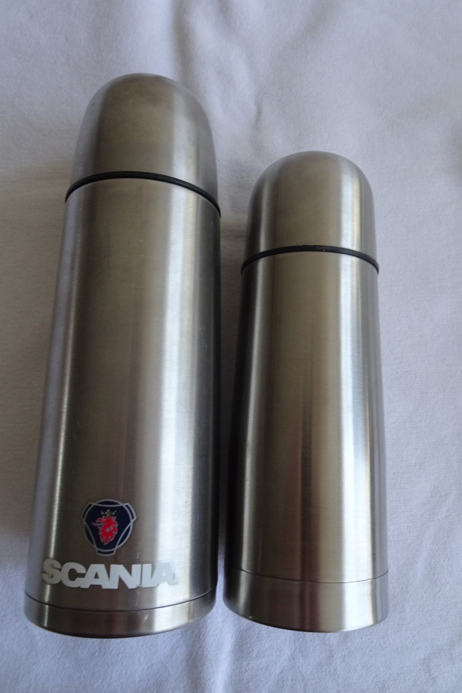 Borracce & Thermos: 2 Stück Trinkflaschen aus Metall, Isolierflaschen – Usato da Strengelbach venduto da schmetterling20 4