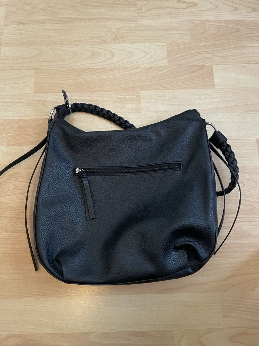 Borse da donna: Schwarze Schultertasche mit Flechtdetails und Fransen – Usato da Gerzensee venduto da younatp 2