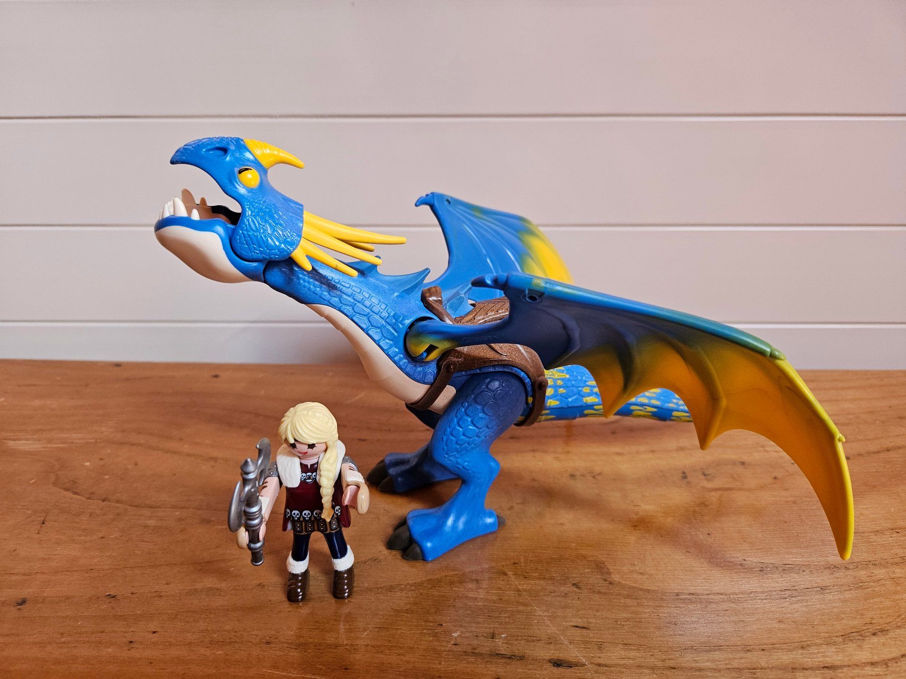 Playmobil Spielzeuge: Playmobil 9247 Drache mit Wikinger Figur – Gebraucht aus Gontenschwil von regentag 2