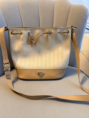 Maison Mollerus Beuteltasche Leder beige 