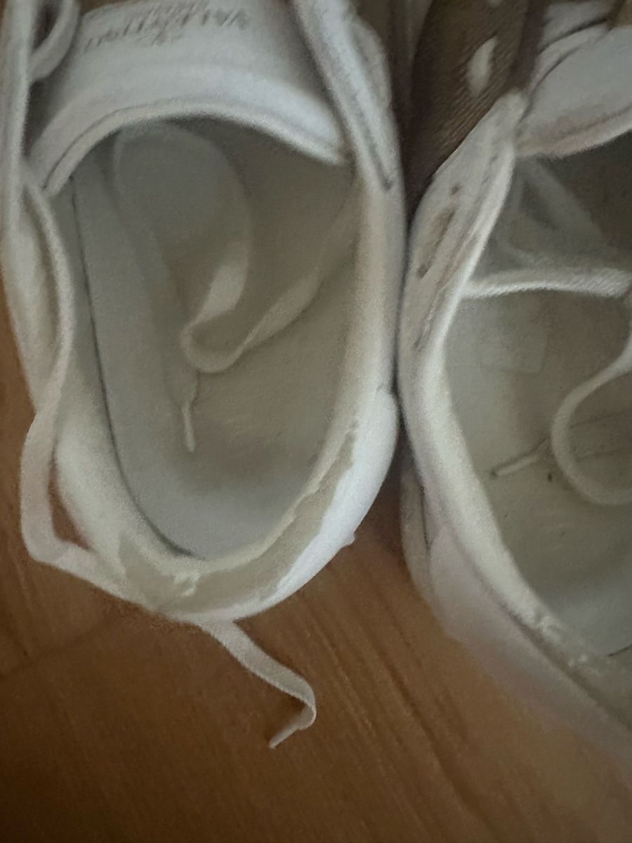 Valentino Scarpe da donna: Valentino Garavani Stud Sneaker – Usato da Niederhasli venduto da Luxevault 6