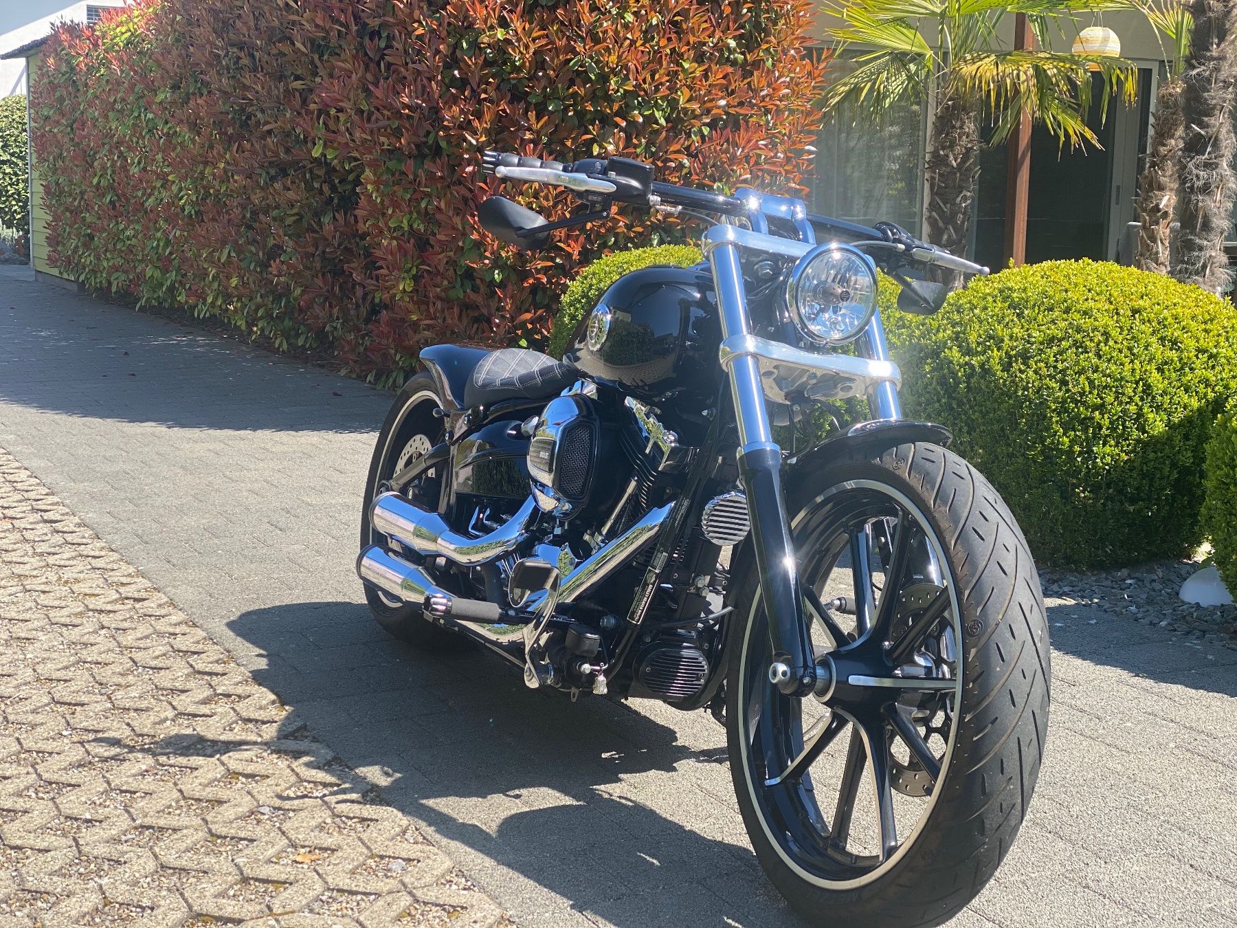 Harley-Davidson Chopper: Harley-Davidson FXSB Softail Breakout, MFK 16.06.26 – Usato da Thun venduto da rodor 1