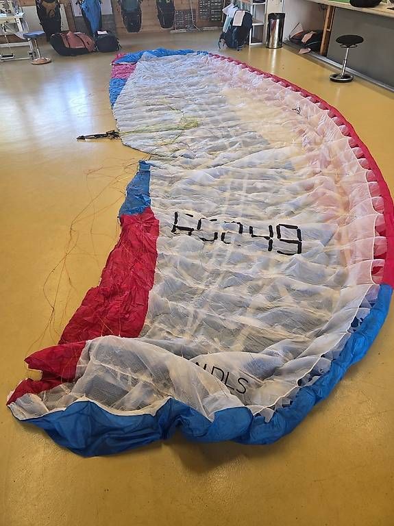 Vol libre: Epsilon 10 DLS 24  – D'occasion à Matzendorf par Flugschule-Jura 1