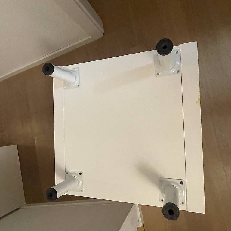 Scaffali: Pied pour kallax  – Usato da La Sarraz venduto da lenamoser 2