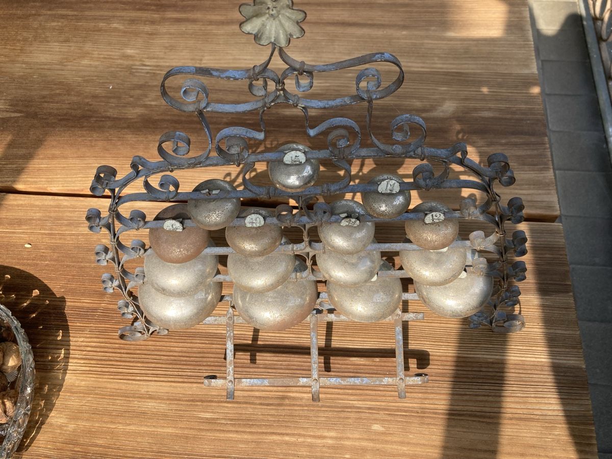 Campanacci mucche: Sehr altes Tisch-Glockenspiel – Usato da St.Gallen venduto da WrigleyCH 3