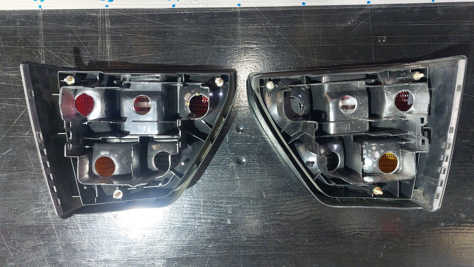 VW Fari: Vw Golf 2. Rückleuchten li + re. – Usato da Ibach venduto da Zingi73 1