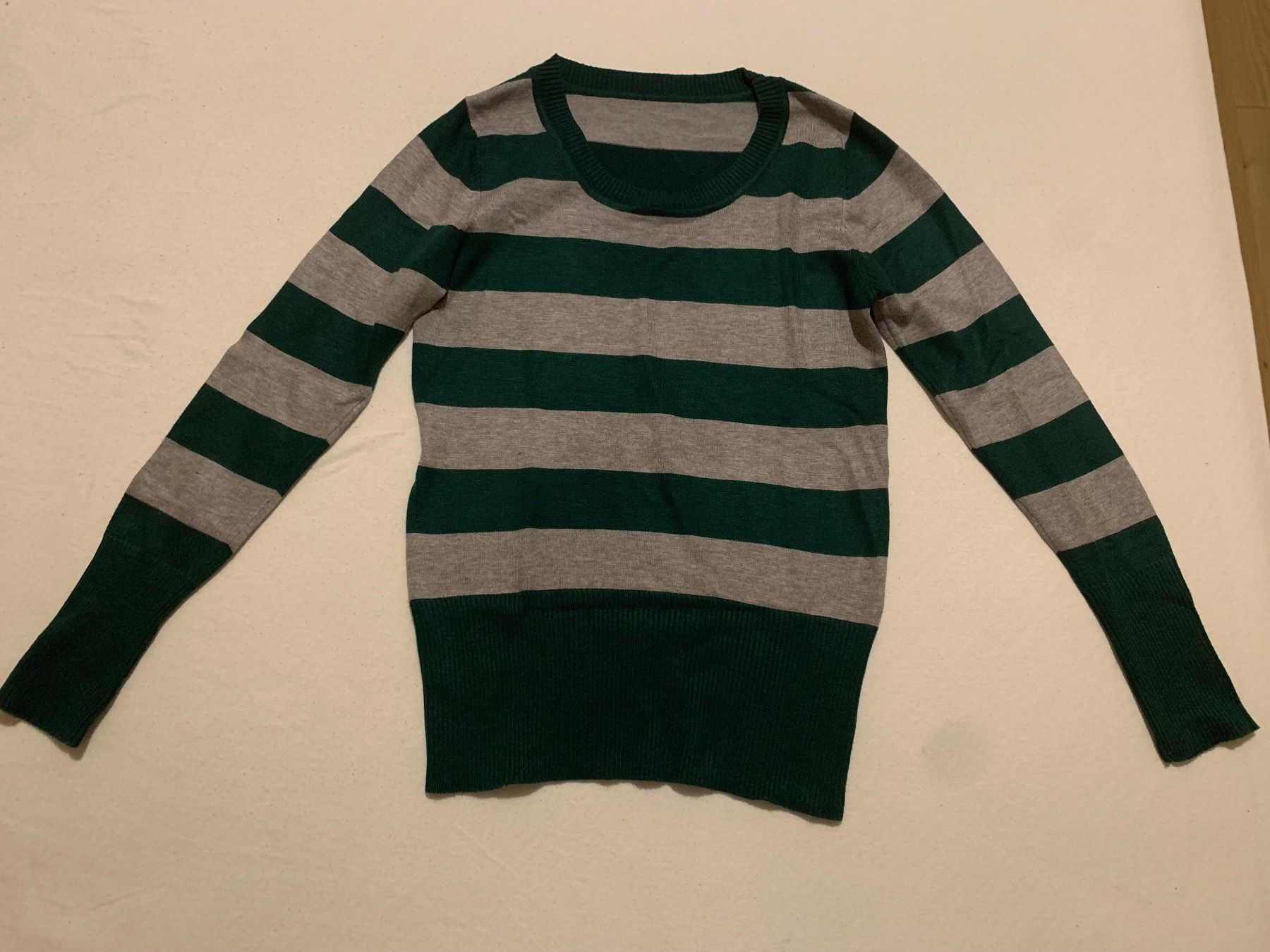 Maglioni & Felpe: Sweatshirt – Usato da Urdorf venduto da lil_bw7r 1