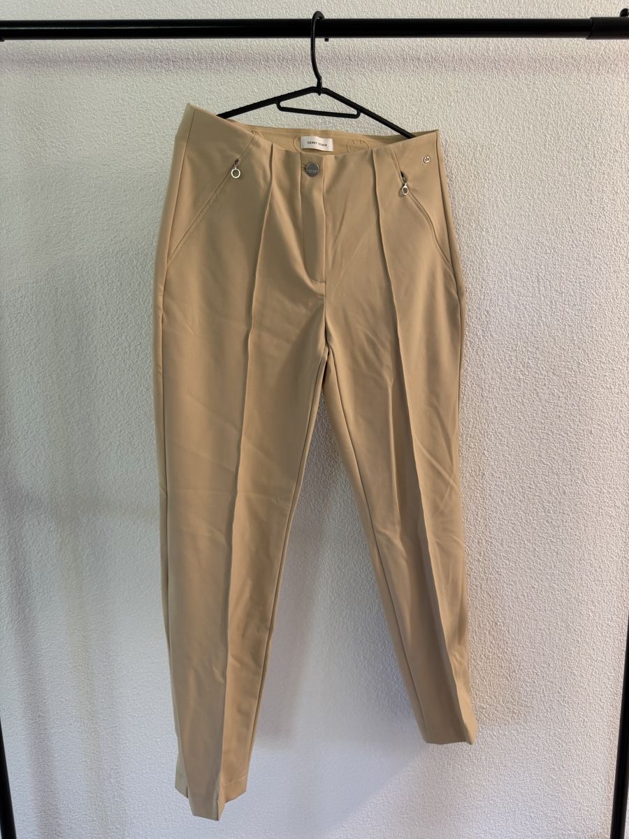 Gerry Weber Hosen: Gerry Weber beige trousers size 38  – Neu (gemäss Beschreibung) aus Gränichen von Domsiiiii