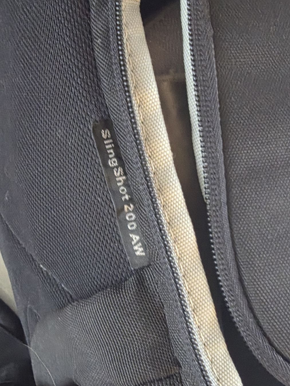 Lowepro Rucksäcke: Lowepro SlingShot 200 AW Camera Backpack Good Condition – Gebraucht aus Thalwil von Derekdez 4