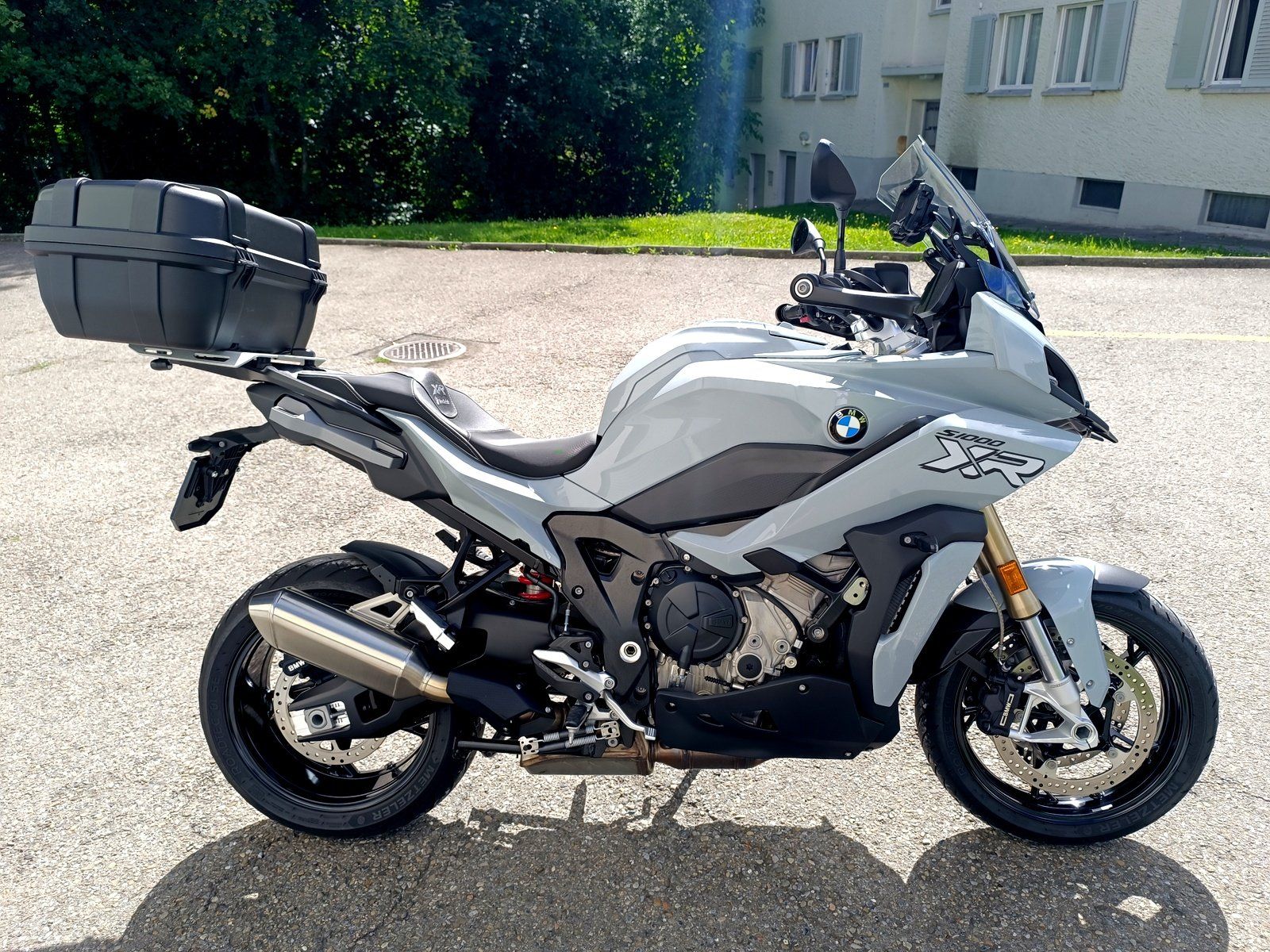 BMW Touring: BMW S 1000 XR  mit Topcase – Usato da Obfelden venduto da Difam 9
