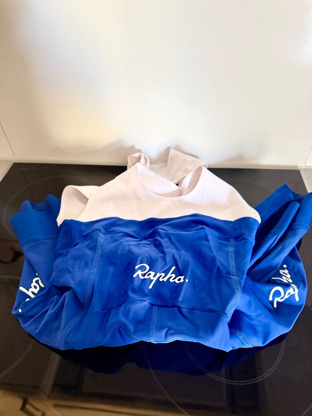 Rapha Pantaloni: RAPHA MEN'S CORE BIB SHORTS - Grösse S – Usato da Basel venduto da Carlos_Deperu 1