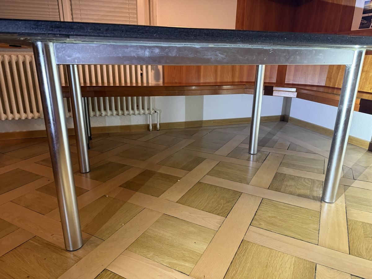 Tavoli: Massiver Granittisch Galaxyblack – Usato da Luzern venduto da Grawp 4