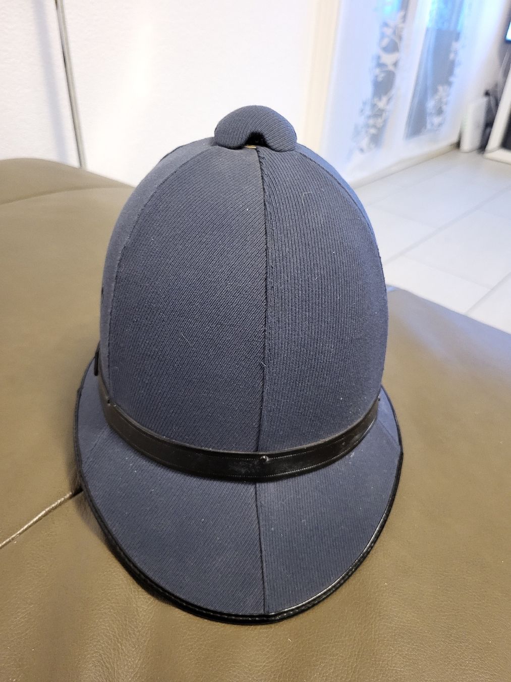 Abiti antichi: Original Basel Bobby Helm Polizeihelm, Top Zustand! – Usato da nunningen venduto da mic_88k2 5
