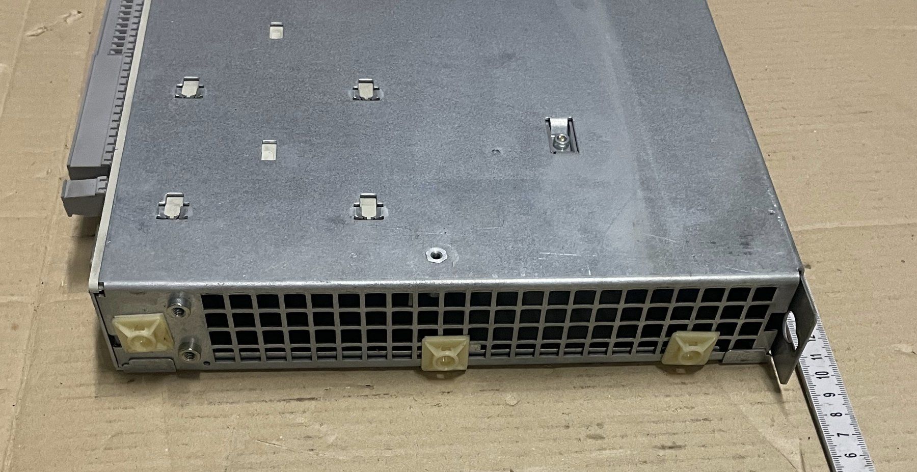 Siemens Elektronikbauteile: Siemens Simodrive Leistungsmodul & Einachsvorschubregelung – Gebraucht aus Sins von 3985schluckti 6