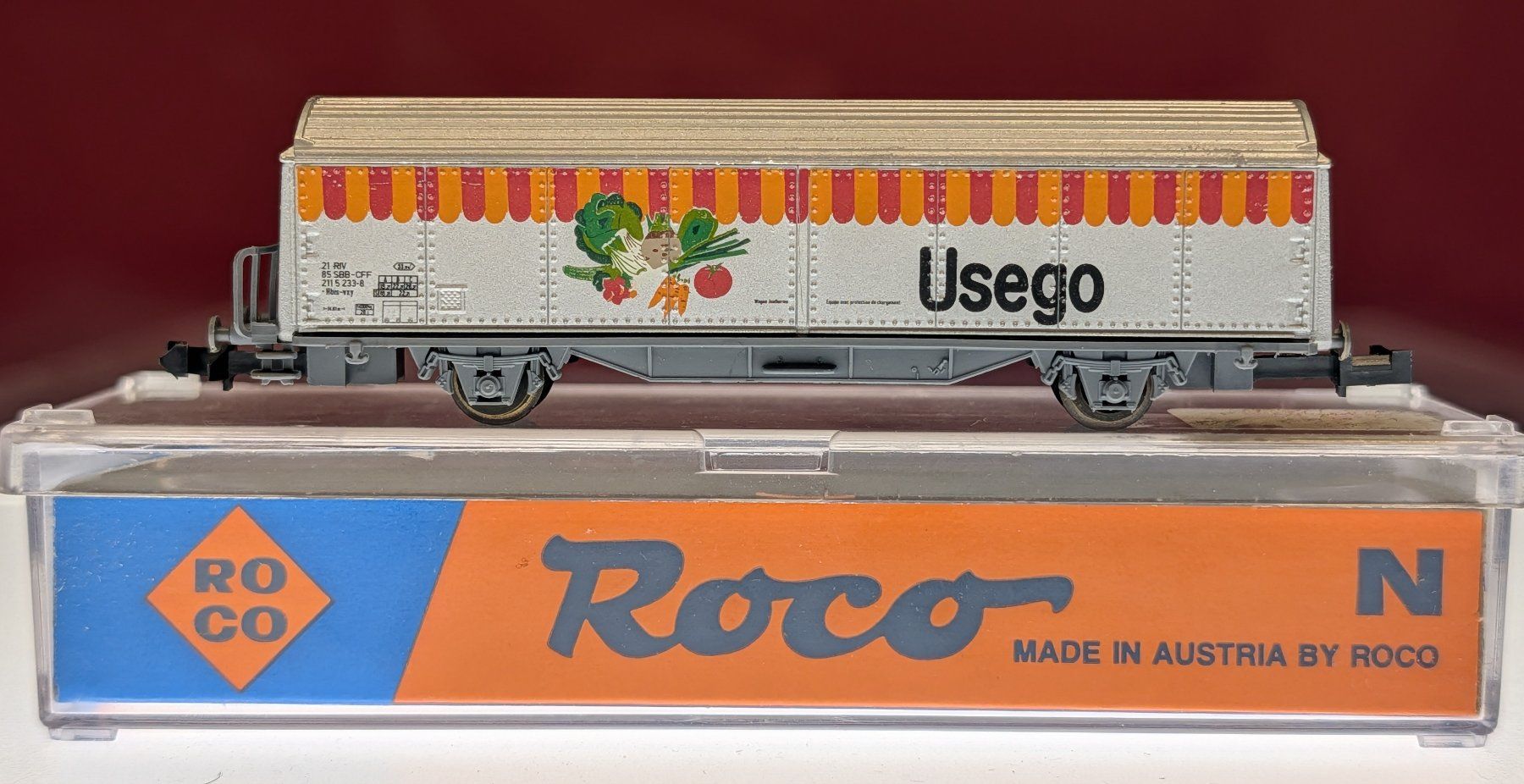 Roco Modelleisenbahnen: Spur N "Usego" Güterwagen von Roco – Gebraucht aus Reinach BL von angus74 2