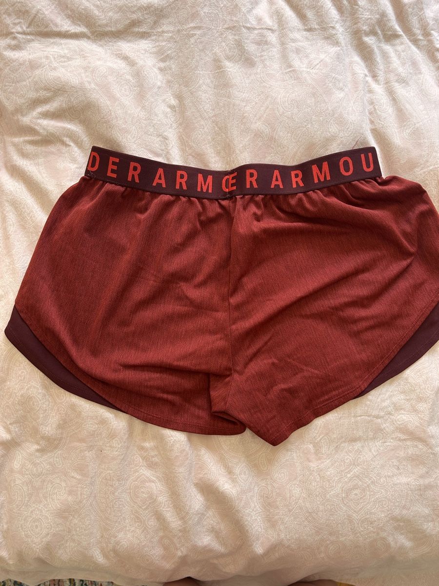 Under Armour Pantaloni: Underarmour shorts – Usato da Bern venduto da jjr_vdc2 1