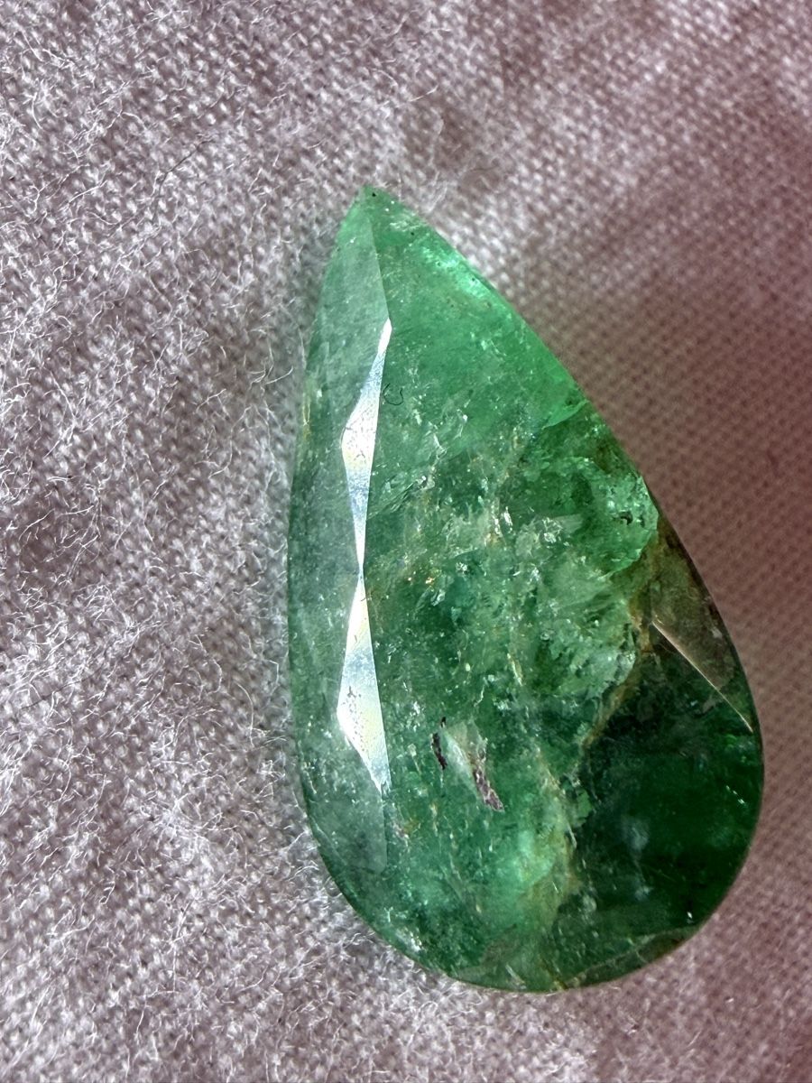 Pietre preziose: Smaragd Natural 8,5ct – Usato da Oberhof venduto da RealStone 8