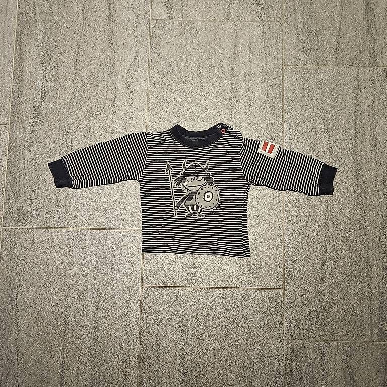Pullover & Sweatshirts: Pulli Grösse 68 – Gebraucht aus Rotkreuz von Kaffitanteli