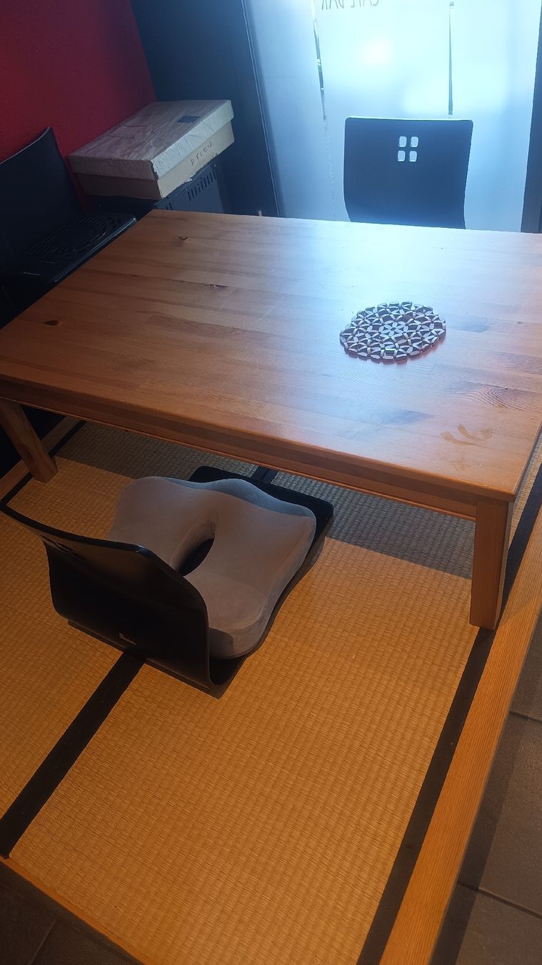 Stühle: 2 chaises sur TATAMI – Gebraucht aus Tramelan von ken_79rx