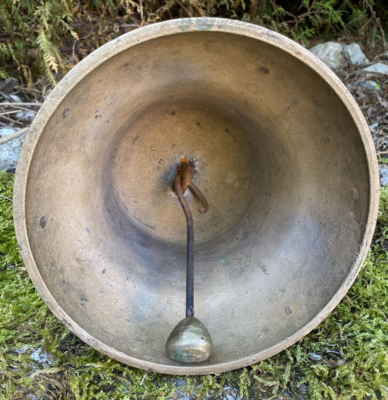 Campanacci mucche: Glocke  20 cm datiert 1949 – Usato da Ependes FR venduto da Sigird71 5