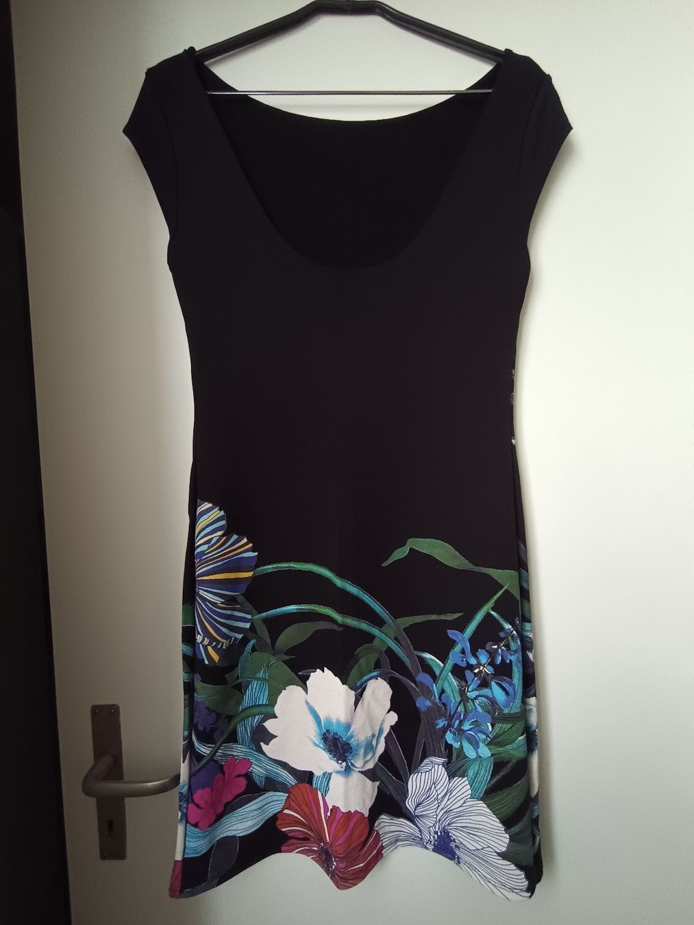Desigual Kleider: Kleid Desigual NEU, Gr.M – Neu und originalverpackt aus Zug von Annina29 1