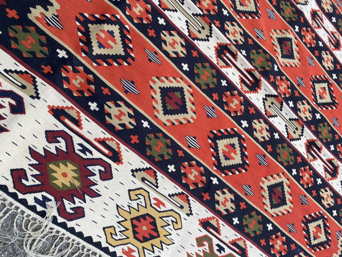 Kelim Tappeti: Dekorative Kelim Teppich – Usato da Männedorf venduto da Adamiat 1