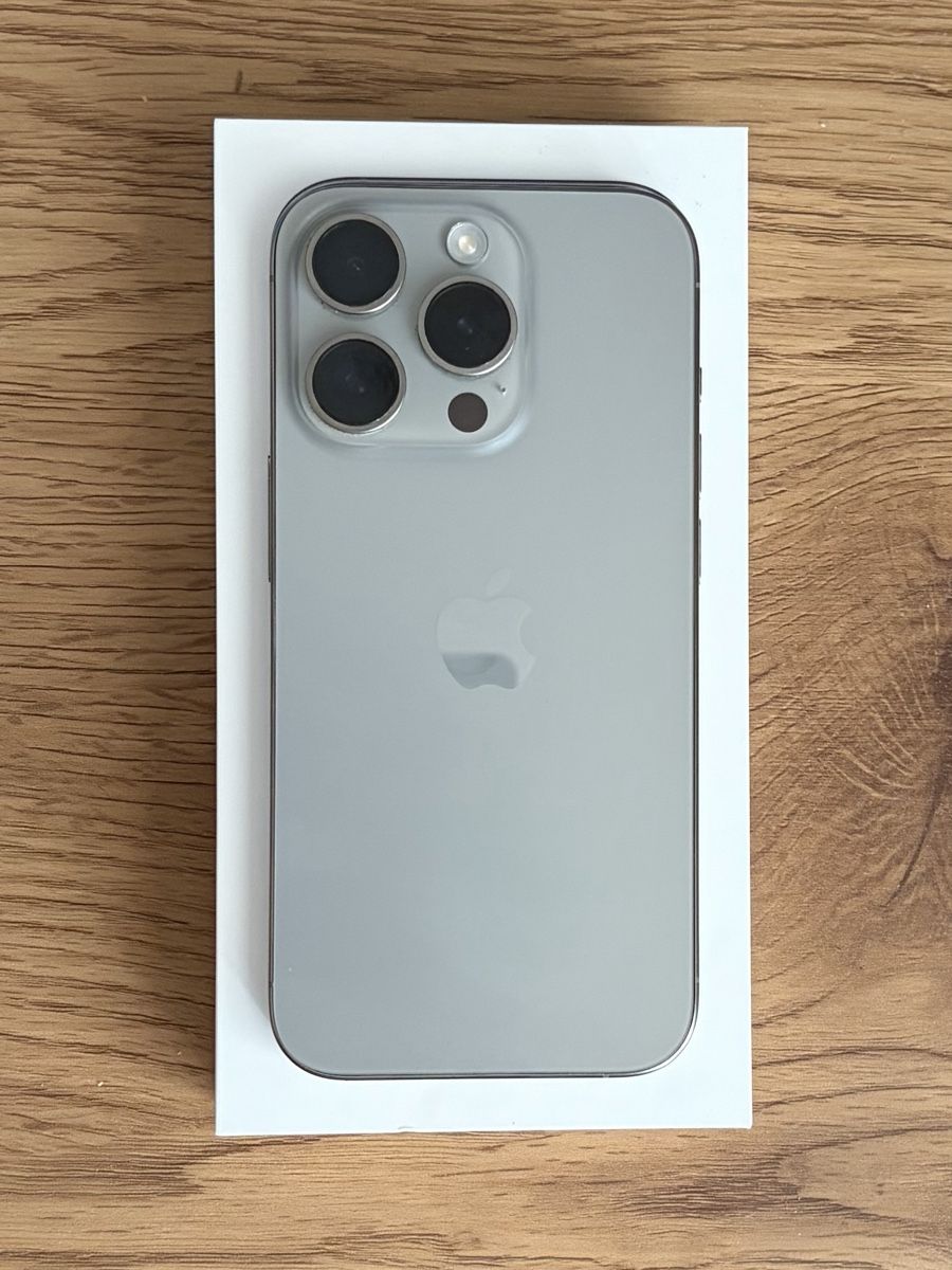 Apple Telefoni cellulari / Smartphones: Iphone 15 Pro, 256GB, super Zustand – Usato da Emmenbrücke venduto da Lukee1901 2