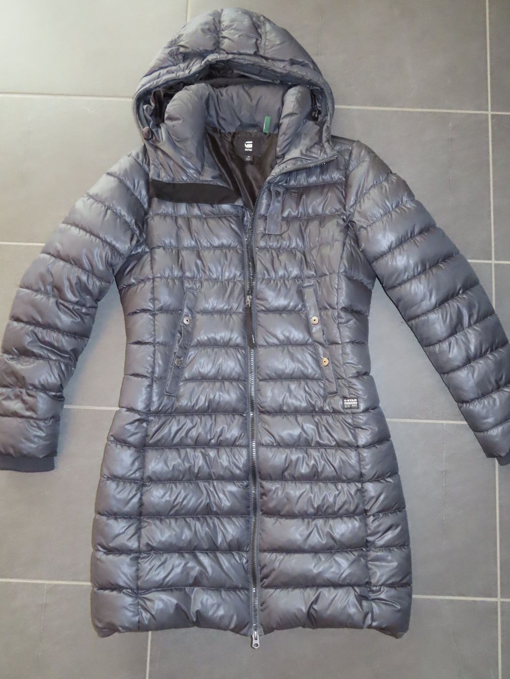 G-Star Cappotti: G-STAR RAW Daunen-Mantel Gr.M +++top+++ – Usato da Wallenried venduto da Asyano 1