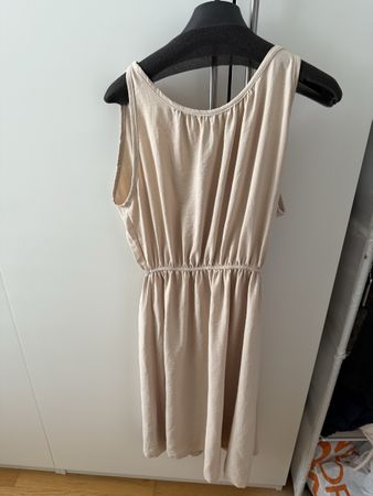 Sommerliches, beige Kleid in Gr S neu!