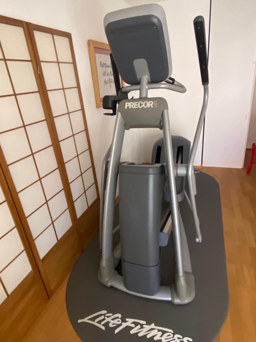 Hometrainer: PRECOR Ellipsentrainer Gebrauchter Zustand – Gebraucht aus Beatenberg von uli_7fb9 2