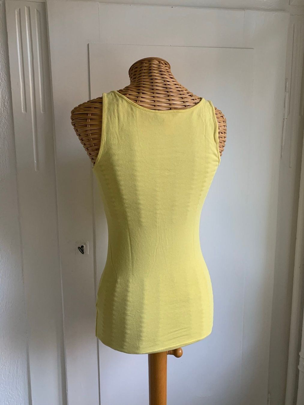 H&M Tops: Top hellgelb - XS – D'occasion à Zürich par Diazaio 2