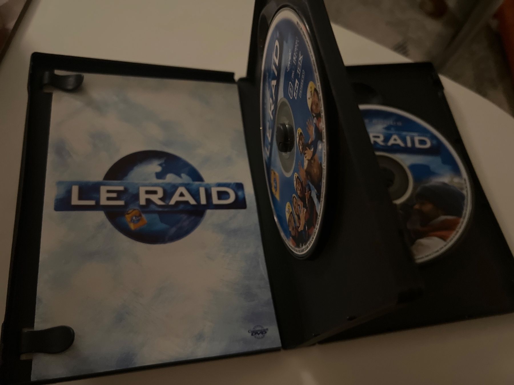 Tous les DVDs: Coffret 2DVD « Le Raid »édition spéciale j.Courbey L.Deutsch – D'occasion à Bouveret par Feelgoodtrading 4