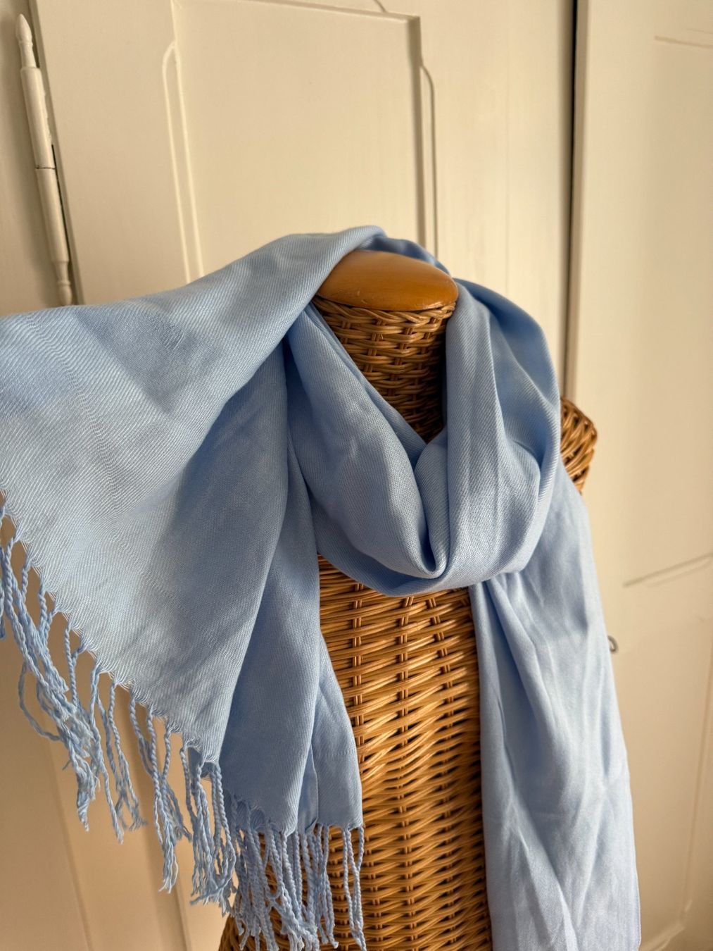 Foulards, Tücher & Schals: Schal hellblau – Gebraucht aus Zürich von Diazaio 1