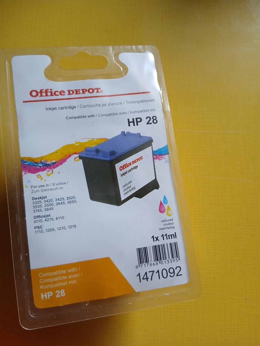 Hewlett Packard Cartucce per stampanti & toner: Drucker  Patrone  HP28 – Nuovo e nell'imballaggio originale da Aristau venduto da Manufisch0