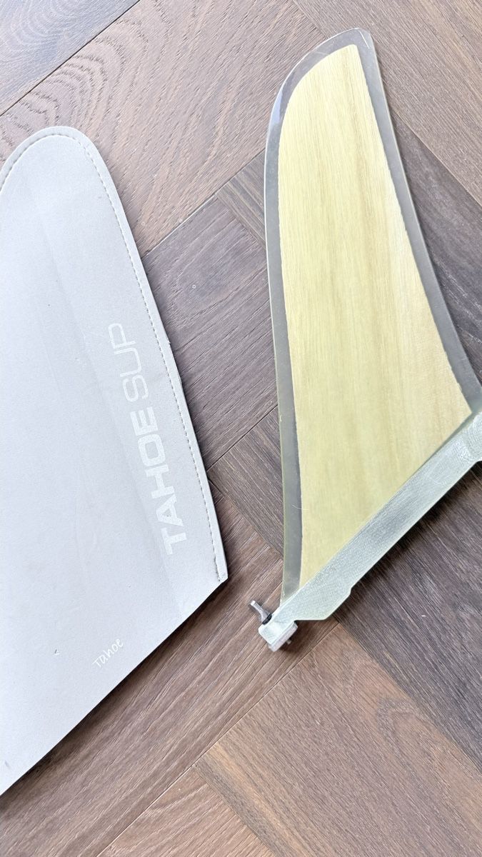 Tavole da surf e di nuoto: SUP Finne mit Schutzhülle gut erhalten – Usato da Hedingen venduto da bekala 1