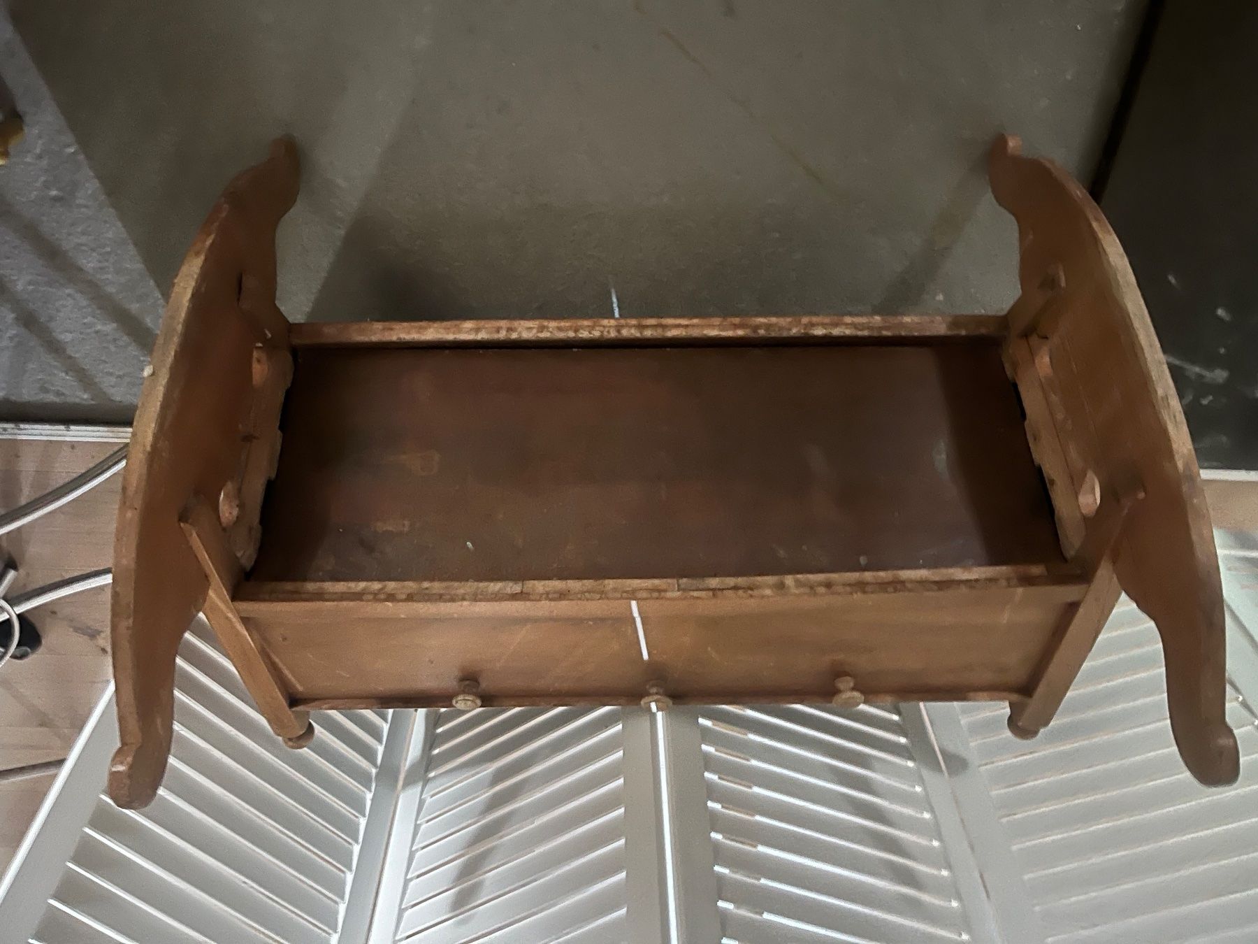 Articoli in legno: Antike Wiege – Usato da zofingen venduto da Cyeah 4