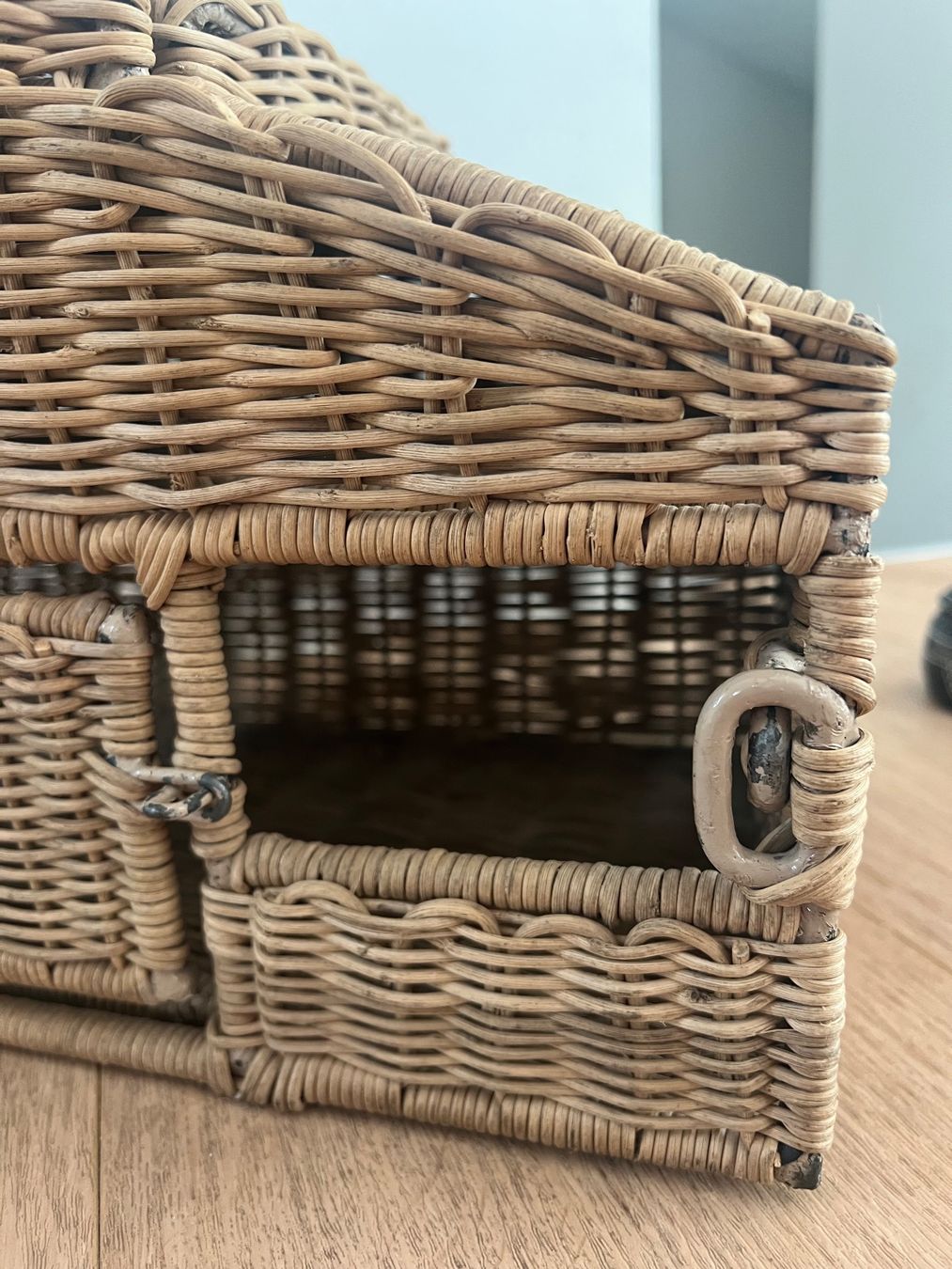 Case e mobili per bambole: Hochwertiger Stall aus Korb/ Metall SothAfrican Design – Usato da Lufingen venduto da bombolulu 4