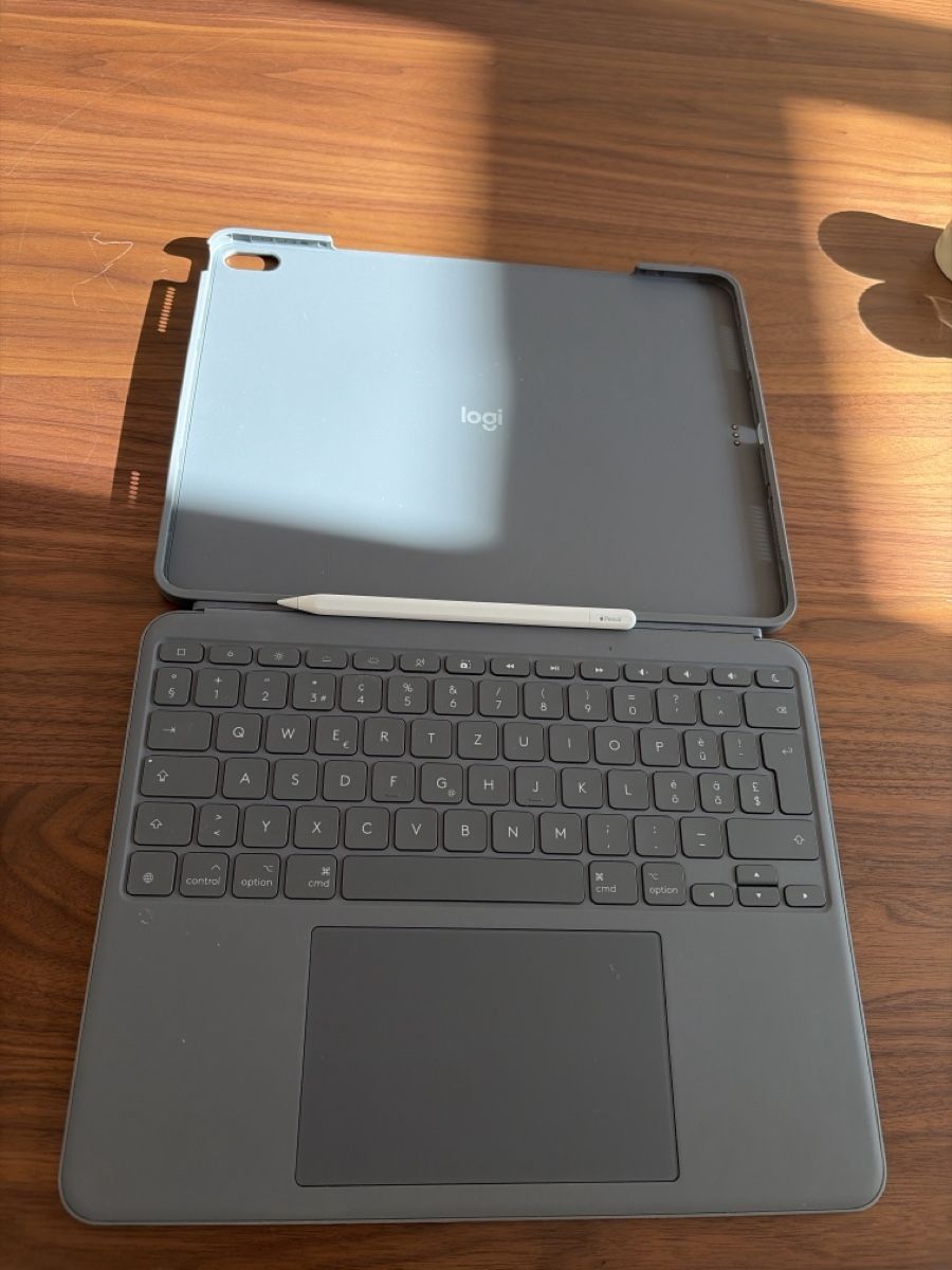 Apple Tablet PC: iPad Air 13-Inch (M3) – Nuovo (secondo la descrizione) da Zürich venduto da san_bhp9 1