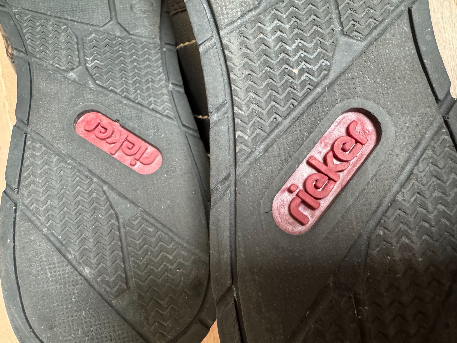 Rieker Scarpe da donna: rieker Freizeitschuhe, Gr. 42 – Usato da Siebnen venduto da Trans-Am 6